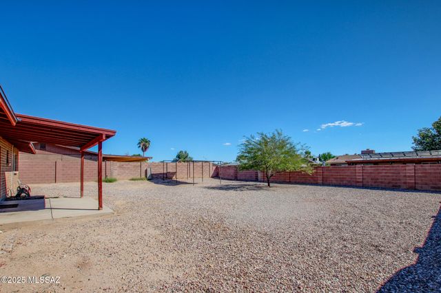 3725 W Brambly Drive, Tucson, AZ 85741