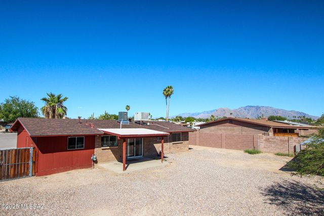 3725 W Brambly Drive, Tucson, AZ 85741