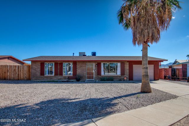 3725 W Brambly Drive, Tucson, AZ 85741
