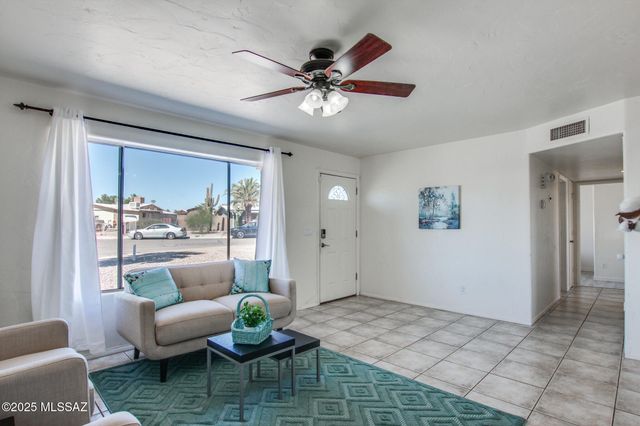 3725 W Brambly Drive, Tucson, AZ 85741