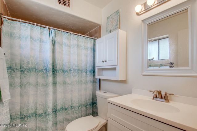 3725 W Brambly Drive, Tucson, AZ 85741