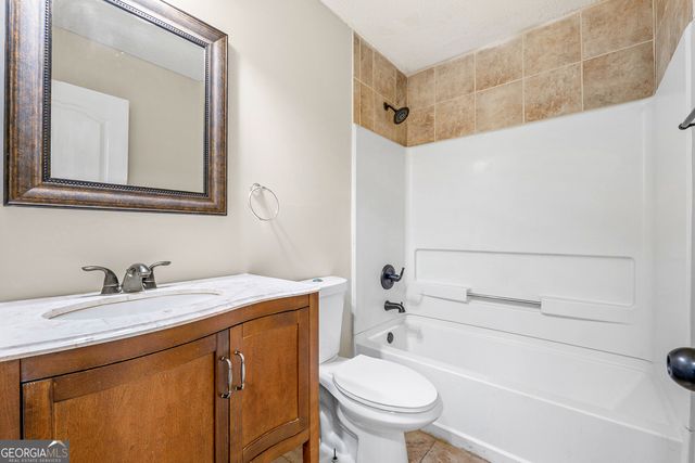 1909 Portwest Way, Hampton, GA 30228