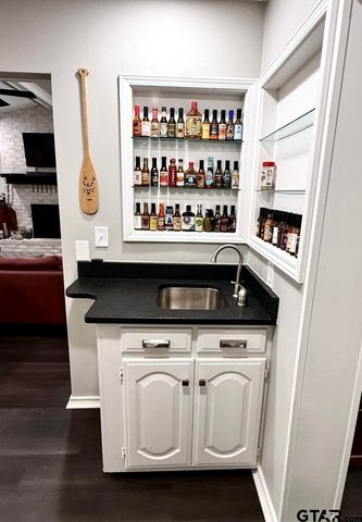 408 Lonestar Ln, Hideaway, TX 75771