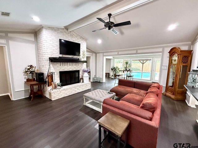 408 Lonestar Ln, Hideaway, TX 75771