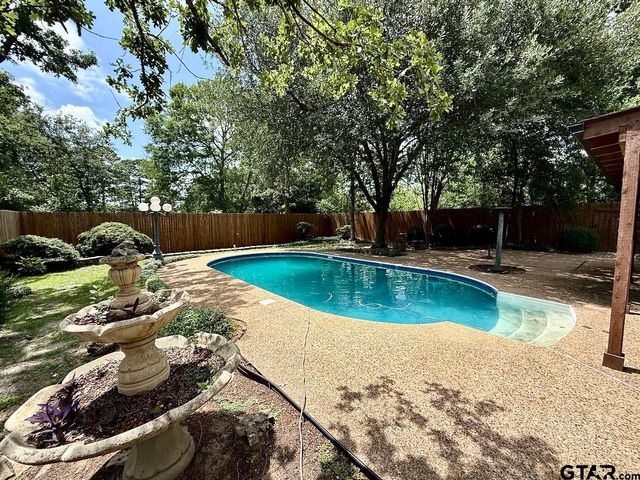 408 Lonestar Ln, Hideaway, TX 75771
