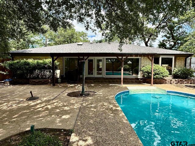 408 Lonestar Ln, Hideaway, TX 75771