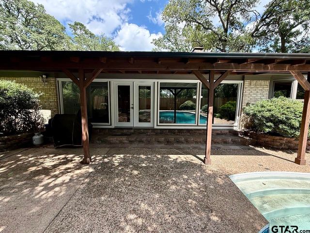 408 Lonestar Ln, Hideaway, TX 75771