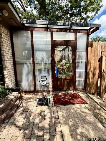 408 Lonestar Ln, Hideaway, TX 75771