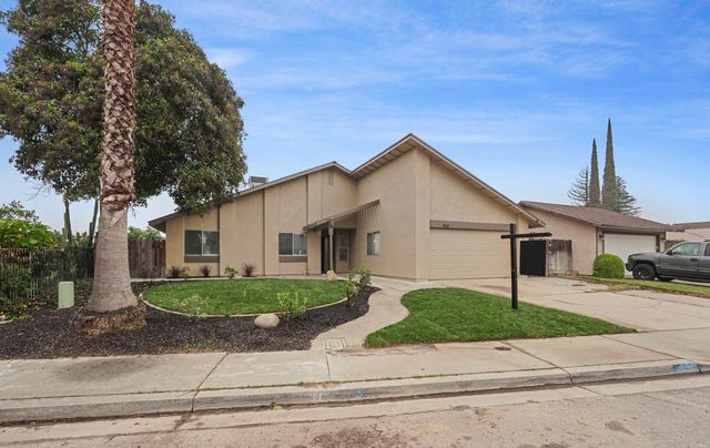 961 Countryside Dr, Turlock, CA 95380