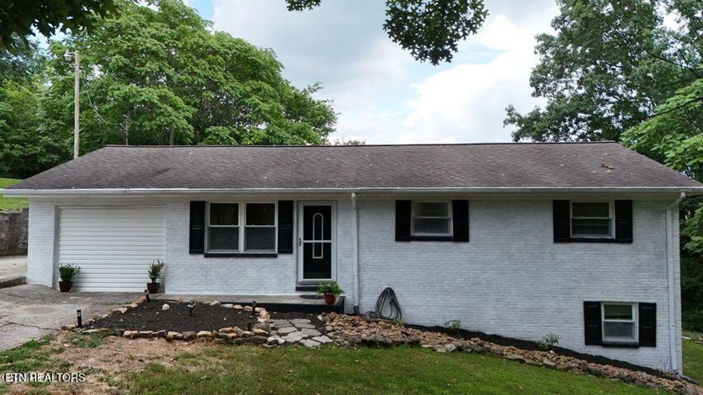 771 Commanche Drive, Newport, TN 37821