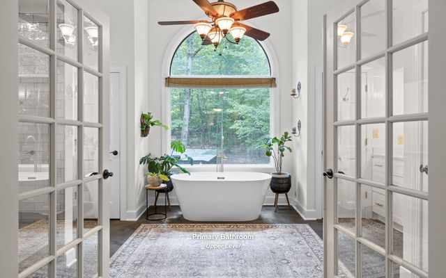 403 Dunsinane Road, Signal Mountain, TN 37377