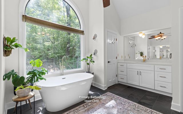 403 Dunsinane Road, Signal Mountain, TN 37377