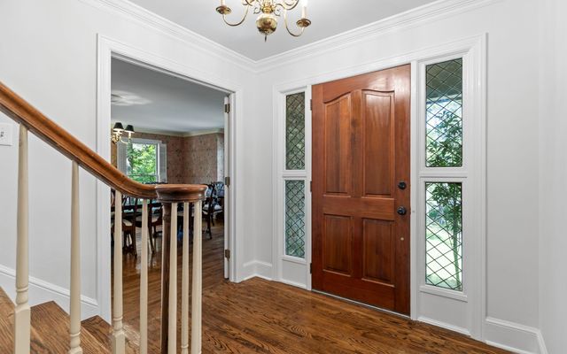 403 Dunsinane Road, Signal Mountain, TN 37377