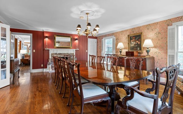 403 Dunsinane Road, Signal Mountain, TN 37377