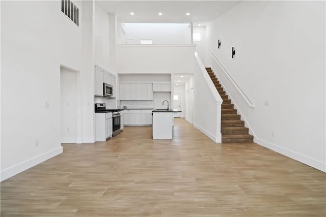 646 Sun Meadows Loop, Centerton, AR 72719