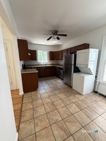 138 Greenwich Avenue, New Haven, CT 06519