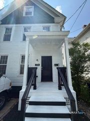 138 Greenwich Avenue, New Haven, CT 06519