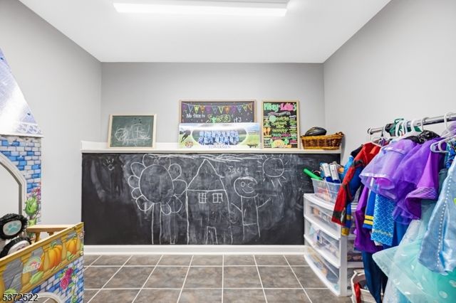 41 Oakley Way, Wayne Twp., NJ 07470