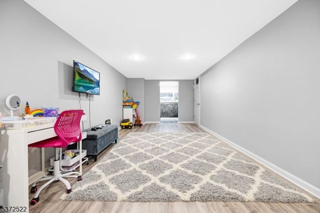 41 Oakley Way, Wayne Twp., NJ 07470