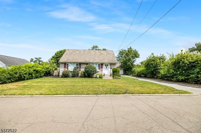 41 Oakley Way, Wayne Twp., NJ 07470