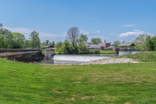 403 St James, Newark, OH 43055