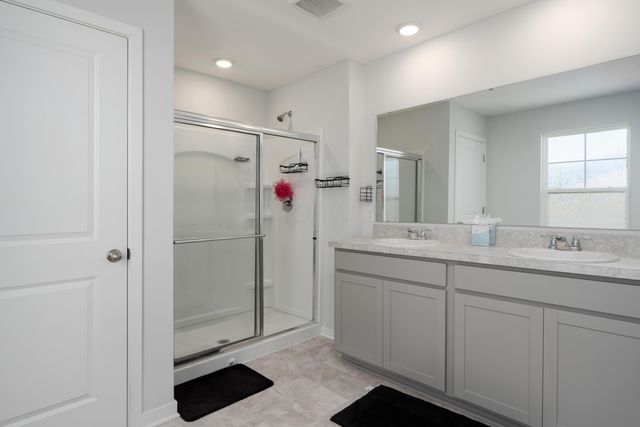 403 St James, Newark, OH 43055