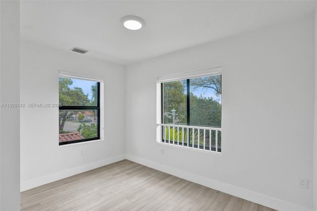 1721 SW 13th St 4, Miami, FL 33145