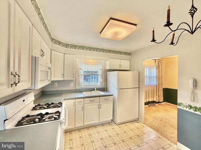 1309 MAYS LANDING RD, Hammonton, NJ 08037