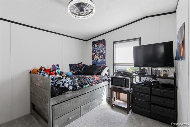 20689 Seneca Drive, Clinton Township, MI 48036