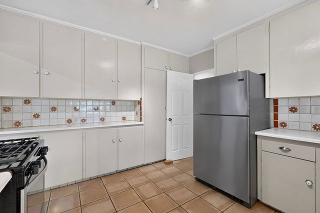616 Camino Rancheros, Santa Fe, NM 87505
