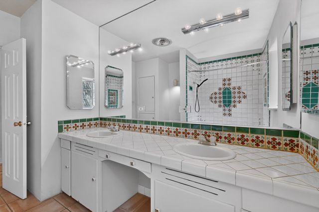 616 Camino Rancheros, Santa Fe, NM 87505