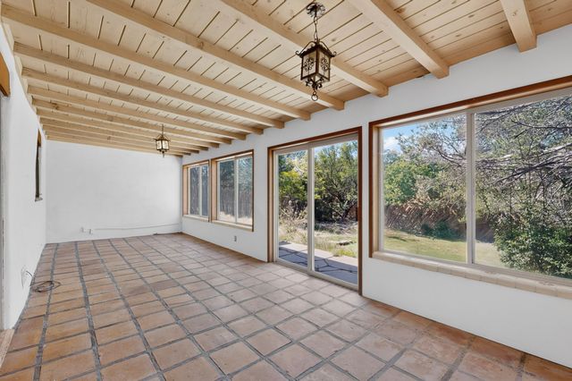 616 Camino Rancheros, Santa Fe, NM 87505