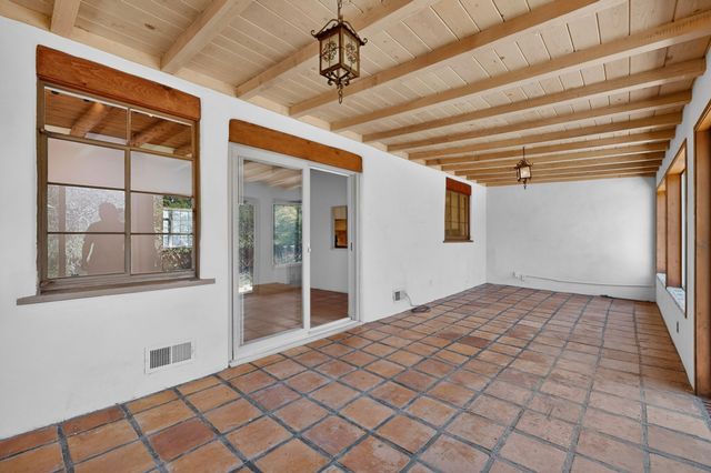 616 Camino Rancheros, Santa Fe, NM 87505
