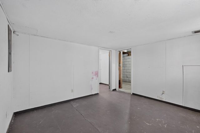 616 Camino Rancheros, Santa Fe, NM 87505