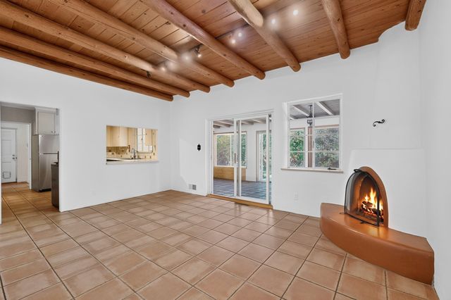 616 Camino Rancheros, Santa Fe, NM 87505