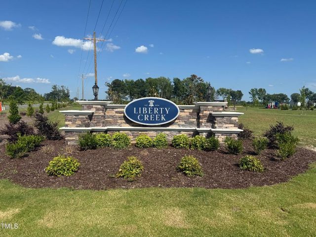 108 Freedom Heights Lane, Smithfield, NC 27577