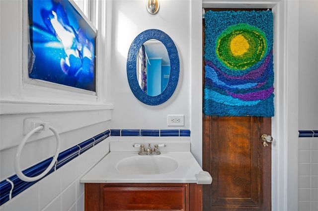 7005 Ohio River Blvd, Ben Avon, PA 15202