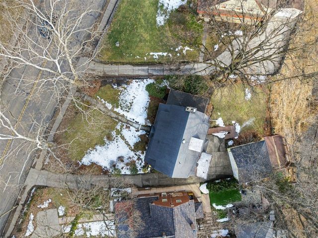 7005 Ohio River Blvd, Ben Avon, PA 15202