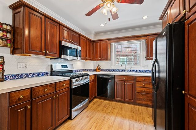 7005 Ohio River Blvd, Ben Avon, PA 15202