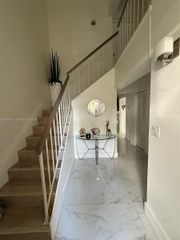 14273 Kendale Lakes Cir, Miami, FL 33183