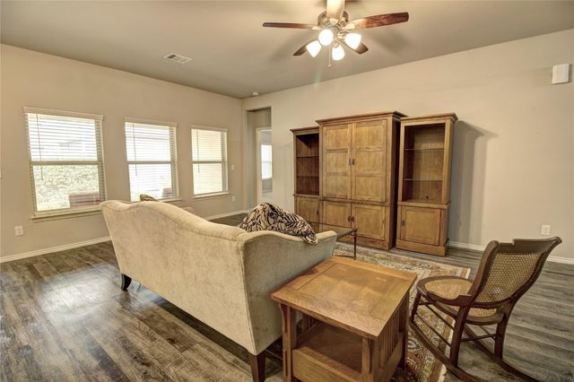 188 Courageous Side Way, Magnolia, TX 77354