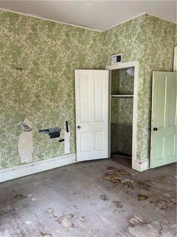 218 S 16th Street, Parsons, KS 67357