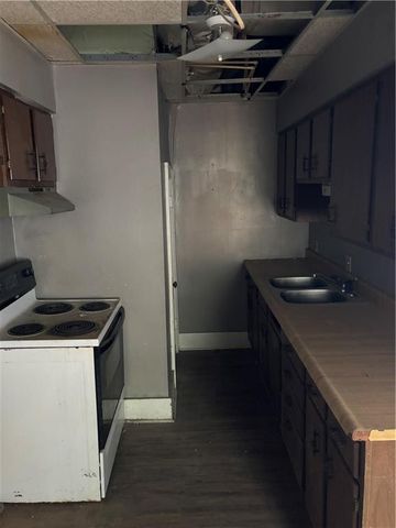 218 S 16th Street, Parsons, KS 67357