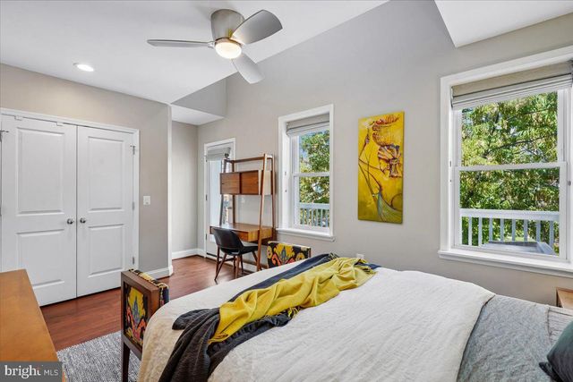 1203 STAPLES ST NE, Washington, DC 20002