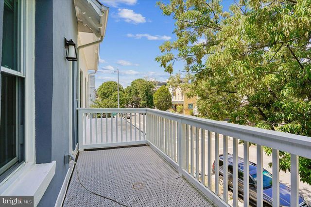 1203 STAPLES ST NE, Washington, DC 20002