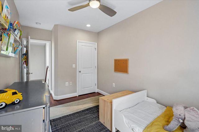 1203 STAPLES ST NE, Washington, DC 20002