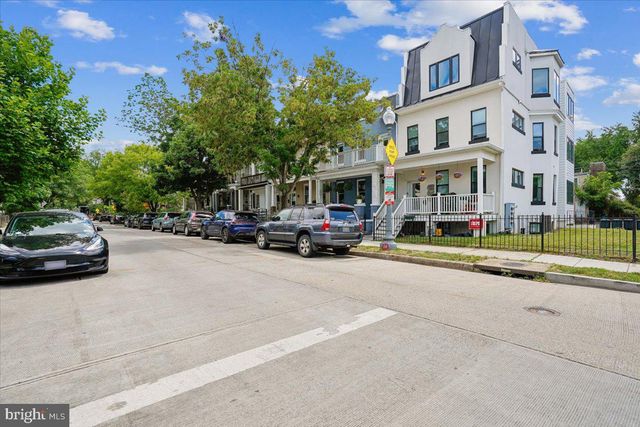 1203 STAPLES ST NE, Washington, DC 20002