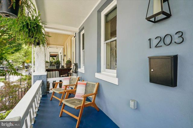 1203 STAPLES ST NE, Washington, DC 20002