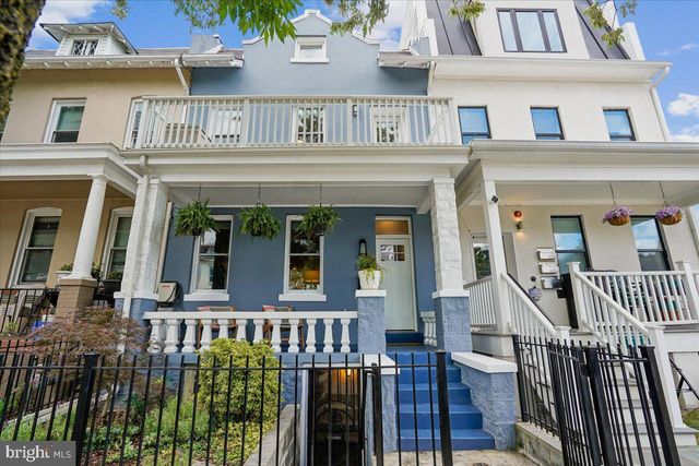 1203 STAPLES ST NE, Washington, DC 20002
