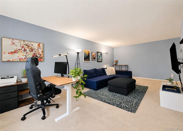 460 Old Town Road 3K, Port Jefferson Station, NY 11776